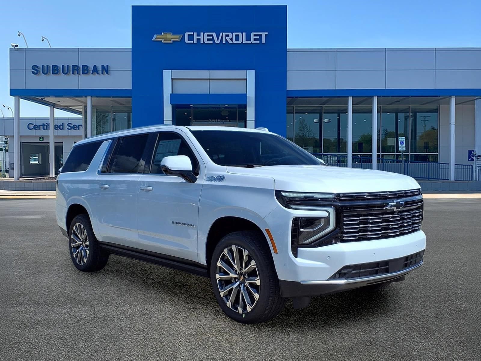 Thumbnail: 2026 Chevrolet Suburban - 3