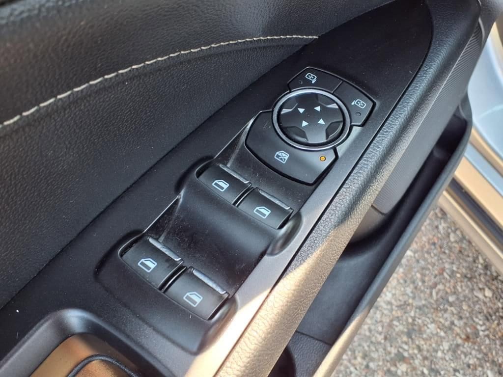 2020 Ford Fusion Titanium 14