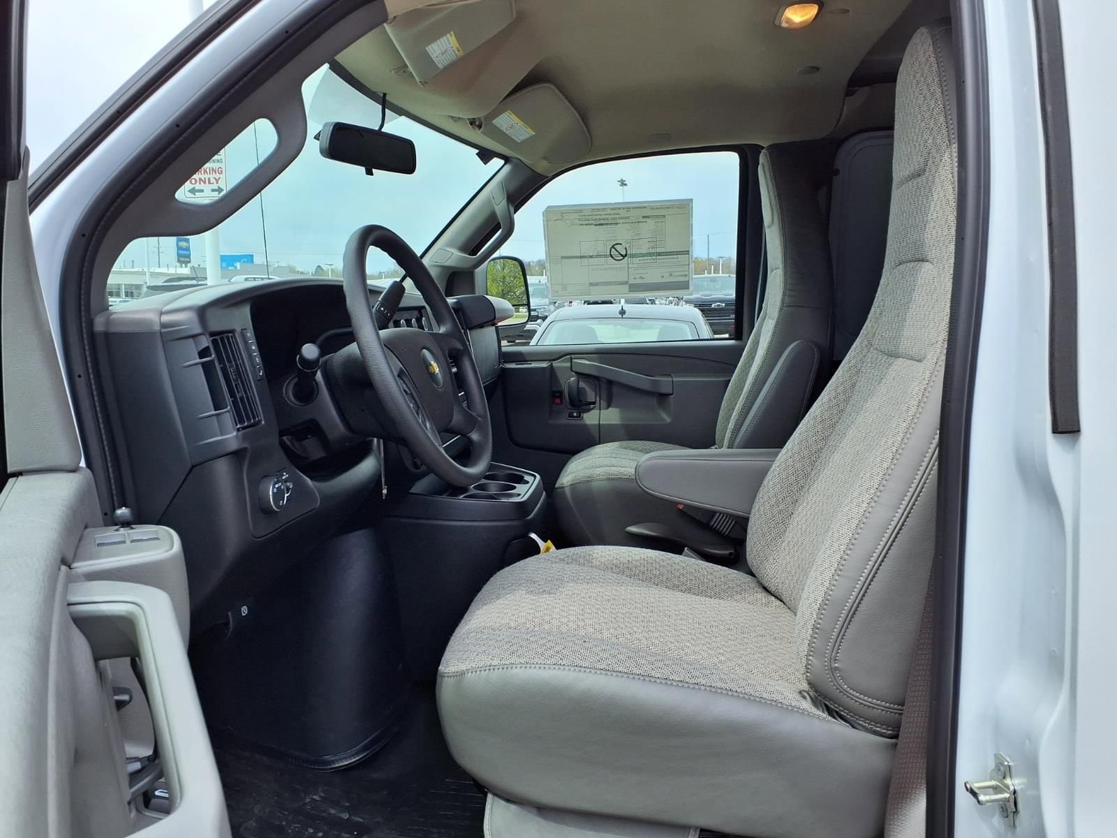 Thumbnail: 2026 Chevrolet Express - 15