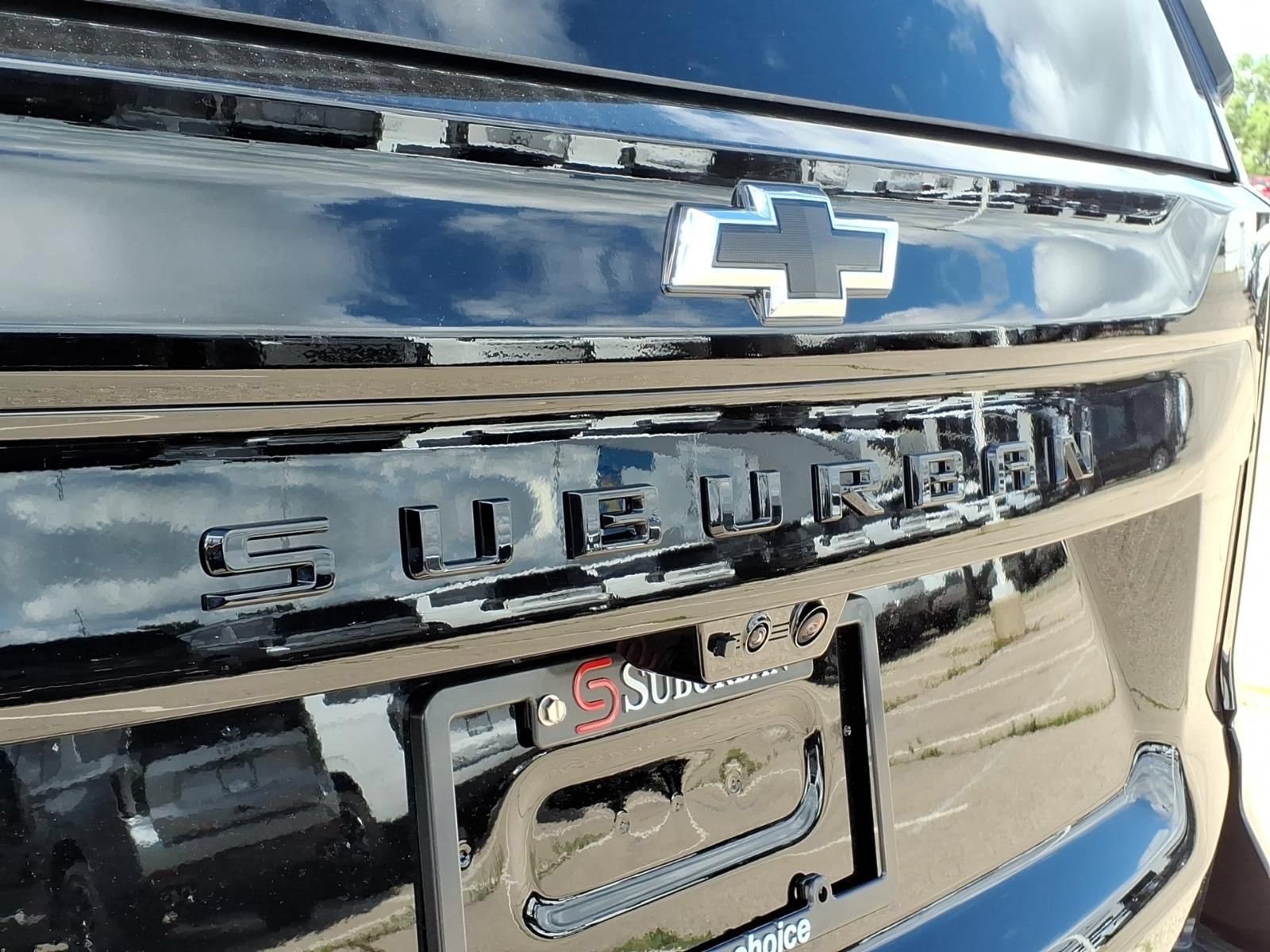 Thumbnail: 2026 Chevrolet Suburban - 8