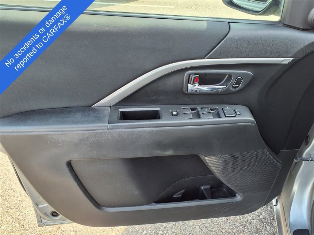 Thumbnail: 2014 Mazda Mazda5 - 15