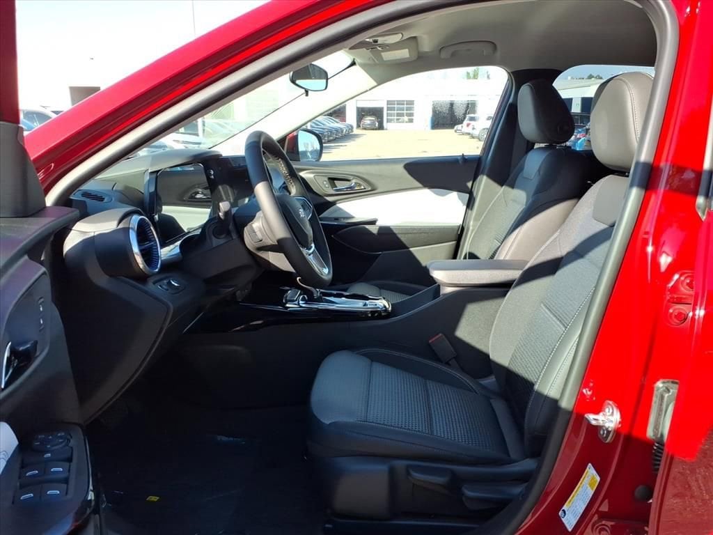 Thumbnail: 2026 Chevrolet Trax - 13
