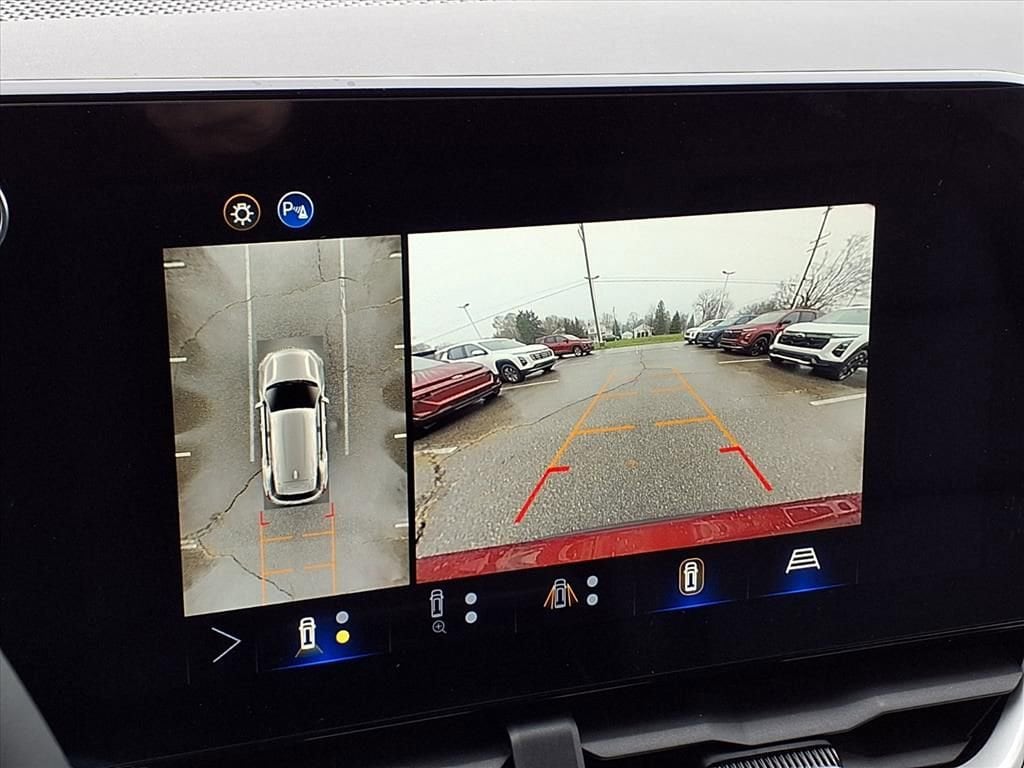 Thumbnail: 2026 Chevrolet Equinox - 18