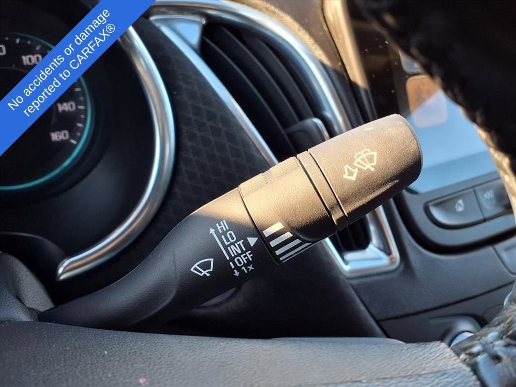 Thumbnail: 2016 Chevrolet Malibu - 21