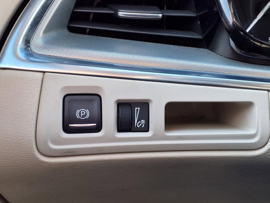 Thumbnail: 2018 Cadillac XT5 - 26