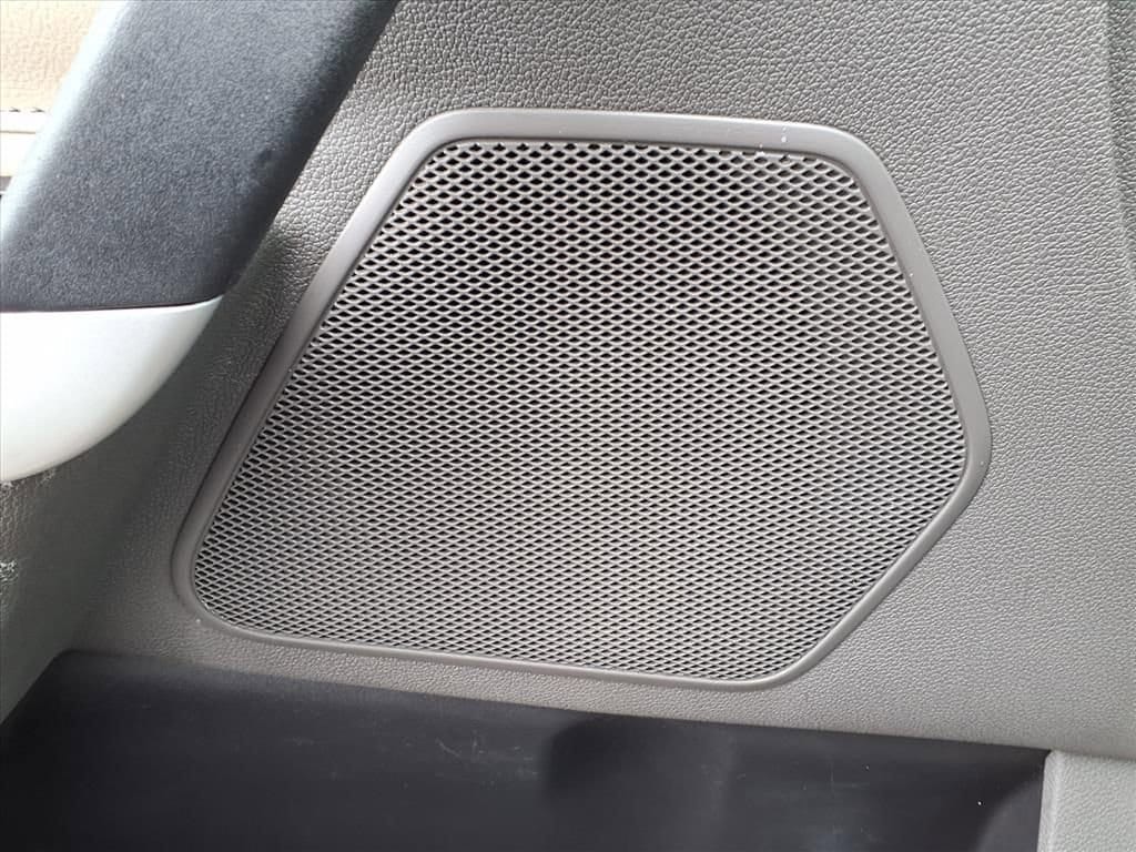 Thumbnail: 2012 Ford Edge - 16