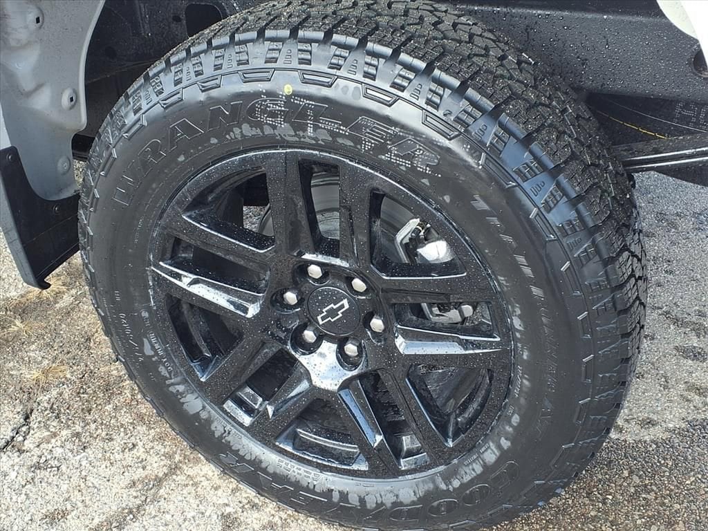 Thumbnail: 2026 Chevrolet Silverado 1500 - 7