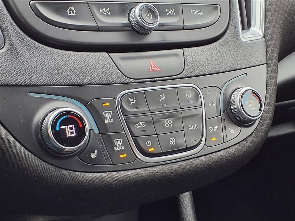 Thumbnail: 2019 Chevrolet Malibu - 25