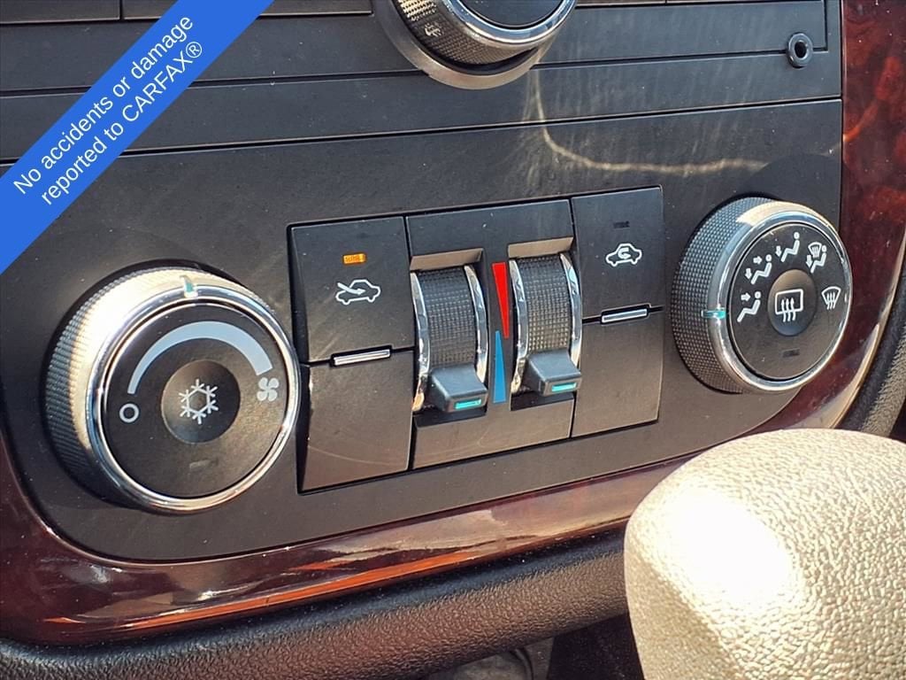 Thumbnail: 2009 Chevrolet Impala - 25