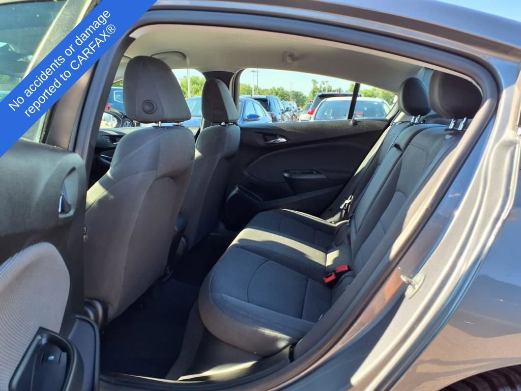 Thumbnail: 2019 Chevrolet Cruze - 11