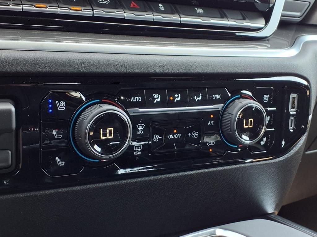 Thumbnail: 2026 Chevrolet Silverado 1500 - 22