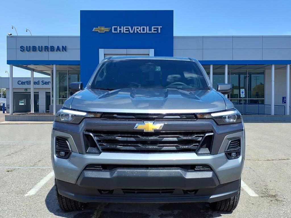 2026 Chevrolet Colorado LT photo 2