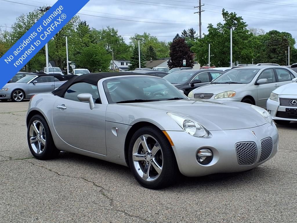 Thumbnail: 2009 Pontiac Solstice - 11