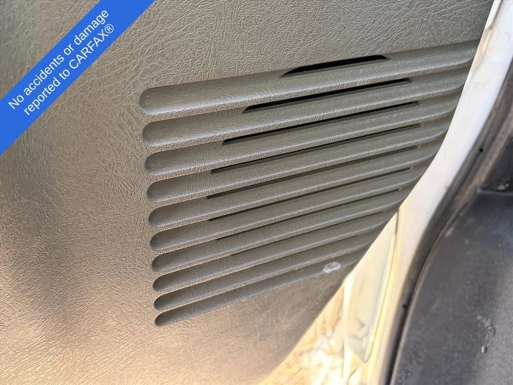 Thumbnail: 2016 Chevrolet Express - 16