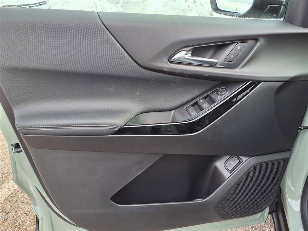 Thumbnail: 2026 Chevrolet Equinox - 12