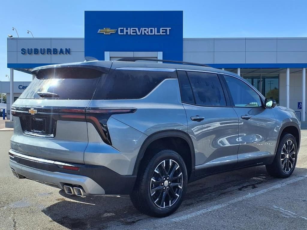 Thumbnail: 2026 Chevrolet Traverse - 4