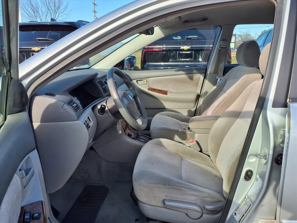 Thumbnail: 2005 Toyota Corolla - 15