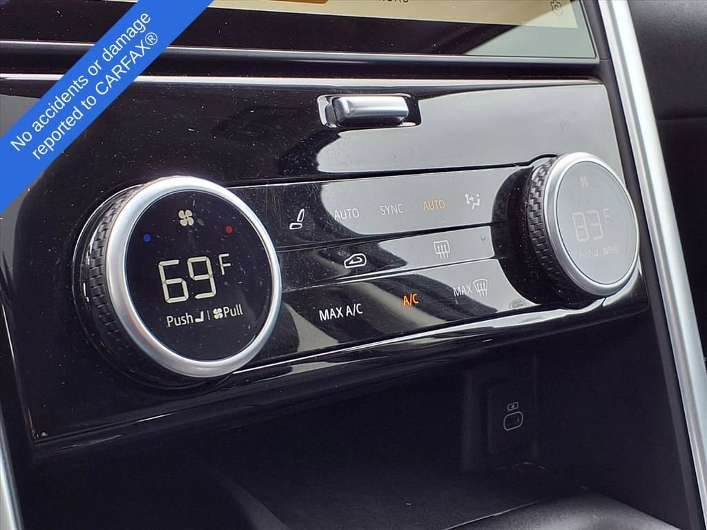 Thumbnail: 2024 Land Rover Discovery - 24