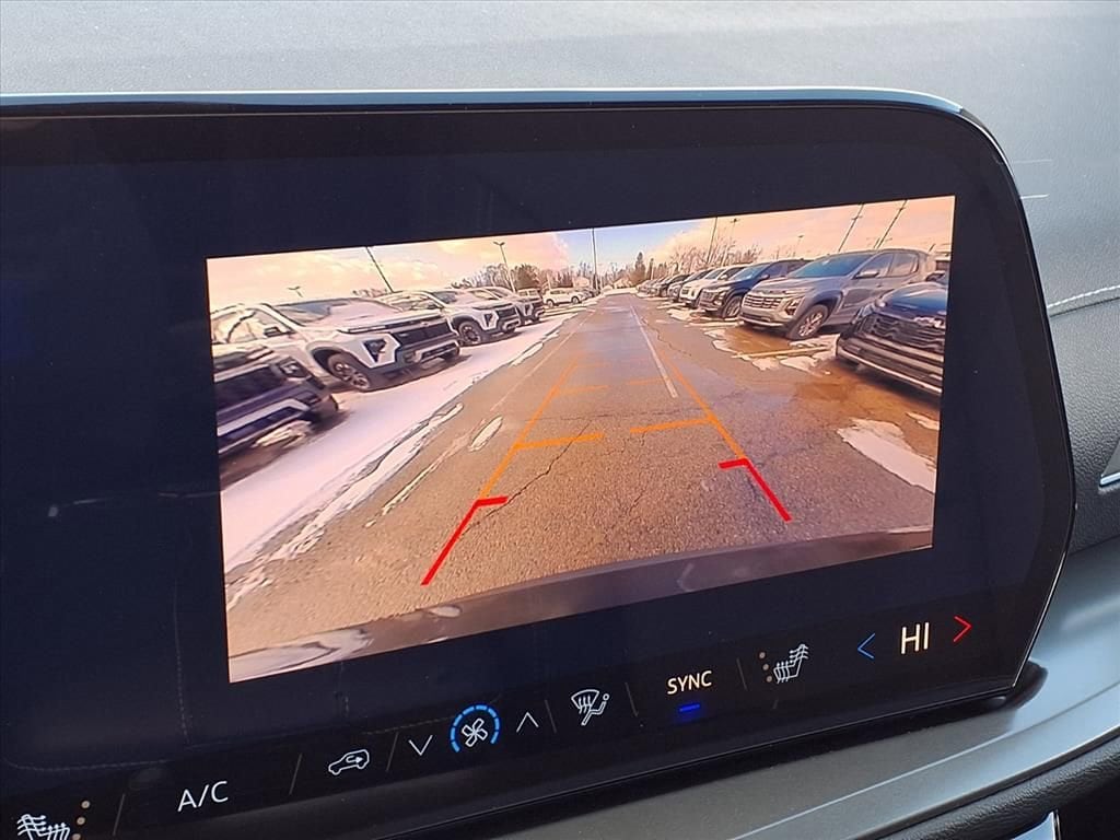 Thumbnail: 2026 Chevrolet Traverse - 17