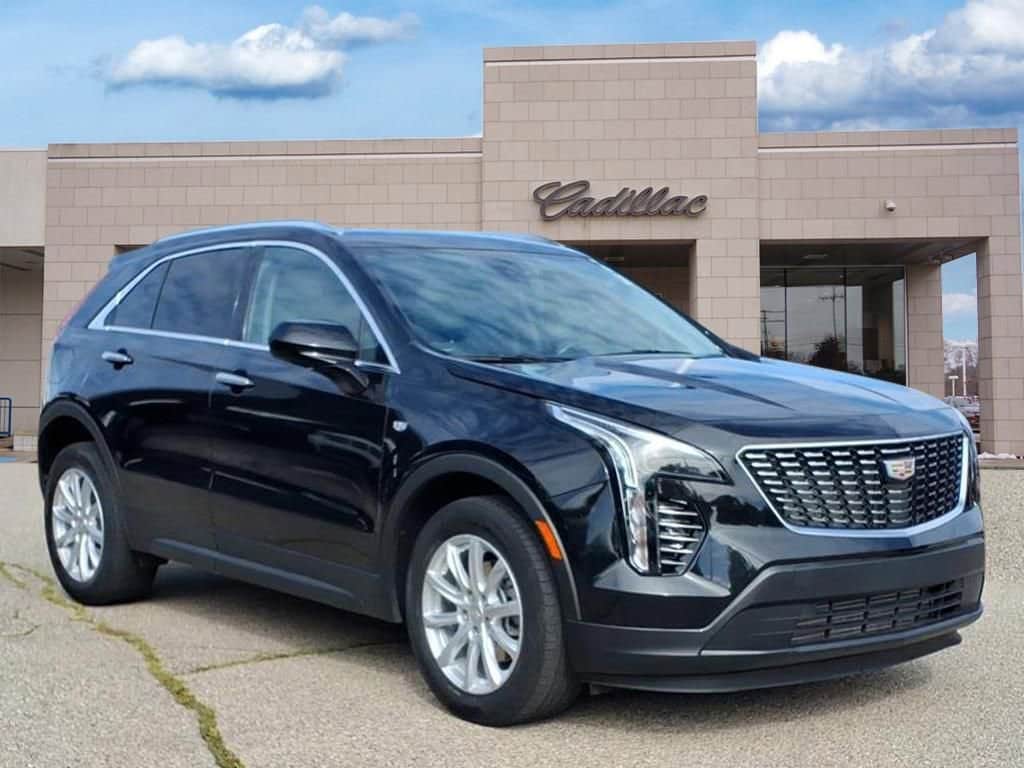 Used 2022 CADILLAC XT4 Luxury SUV
