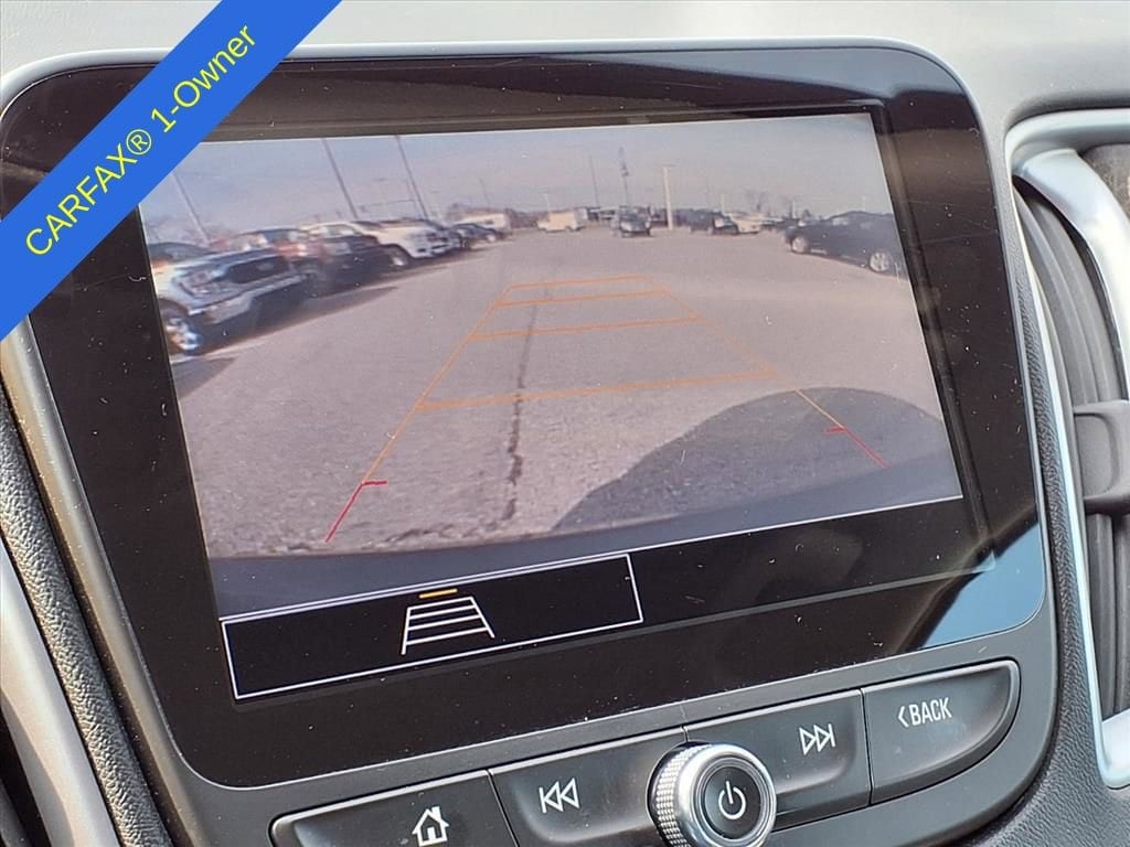 Thumbnail: 2022 Chevrolet Malibu - 23