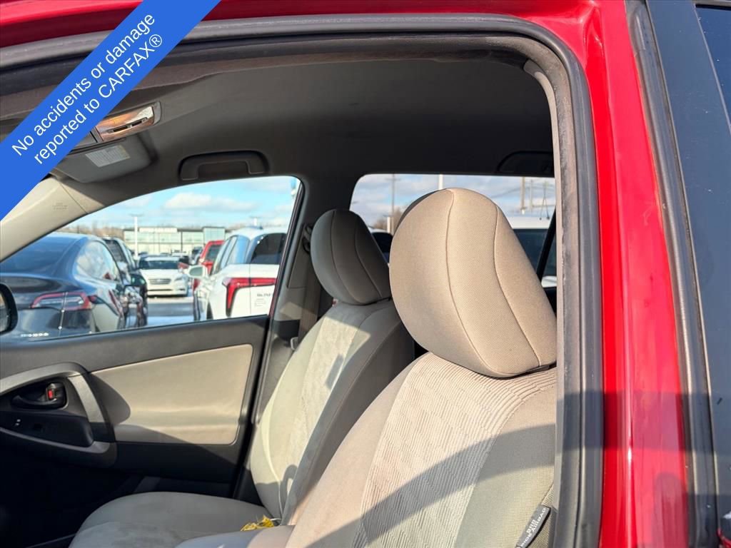 Thumbnail: 2010 Toyota RAV4 - 19