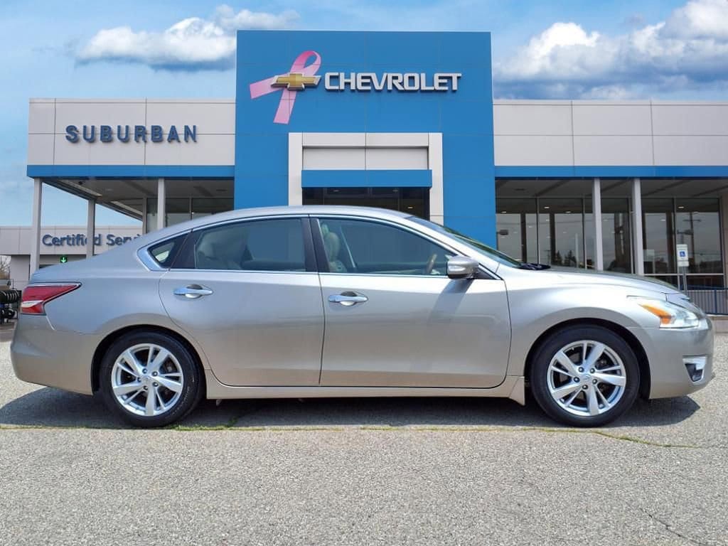 Thumbnail: 2015 Nissan Altima - 4