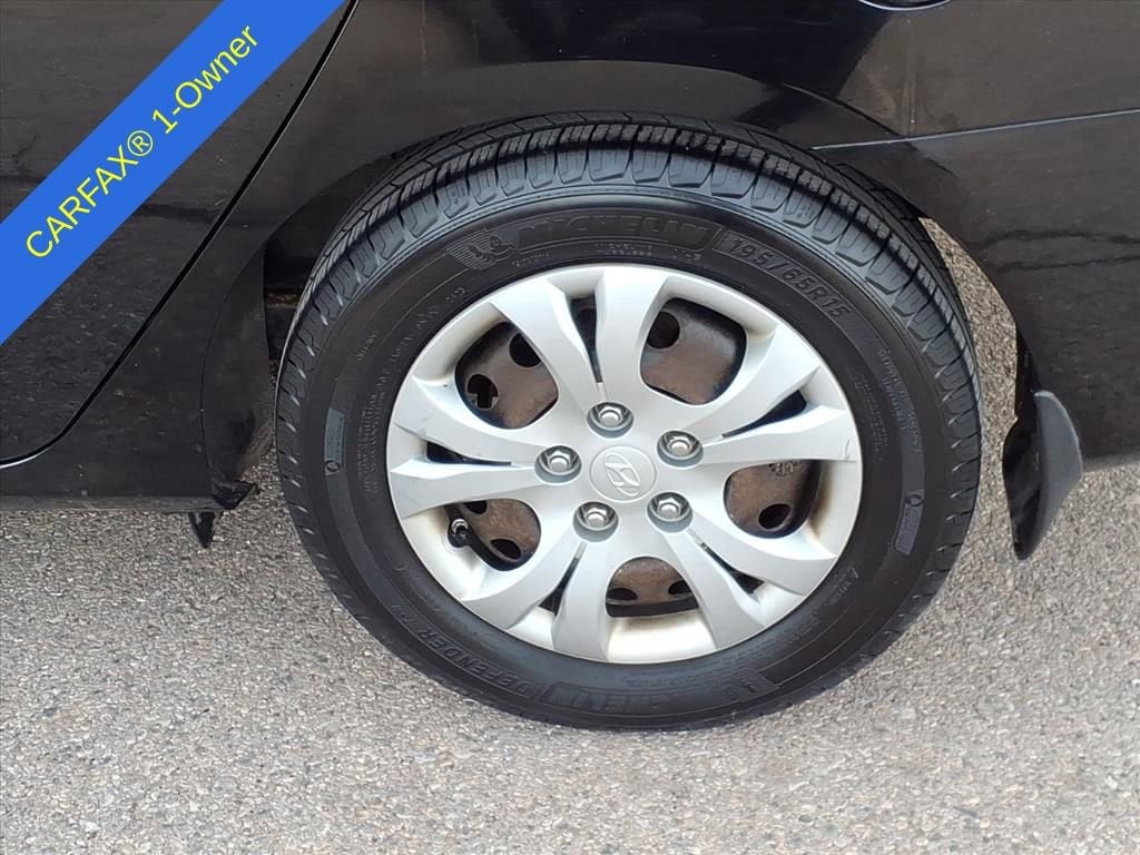 Thumbnail: 2010 Hyundai Elantra - 10