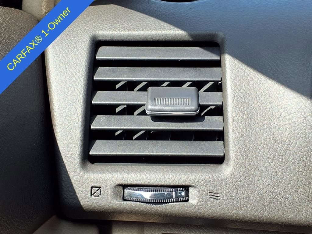 Thumbnail: 2010 Toyota Highlander - 29