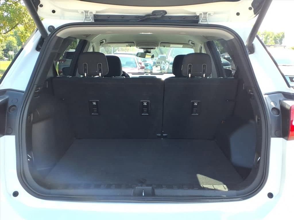 Thumbnail: 2019 Chevrolet Equinox - 10