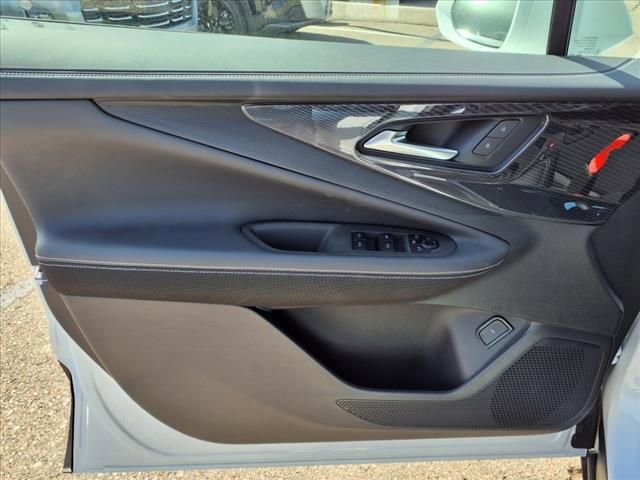 2025 Chevrolet Blazer EV LT 11