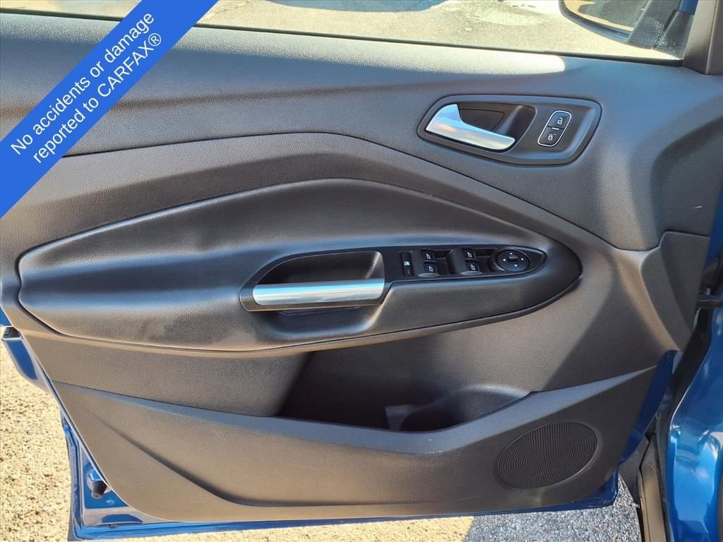 Thumbnail: 2017 Ford Escape - 16