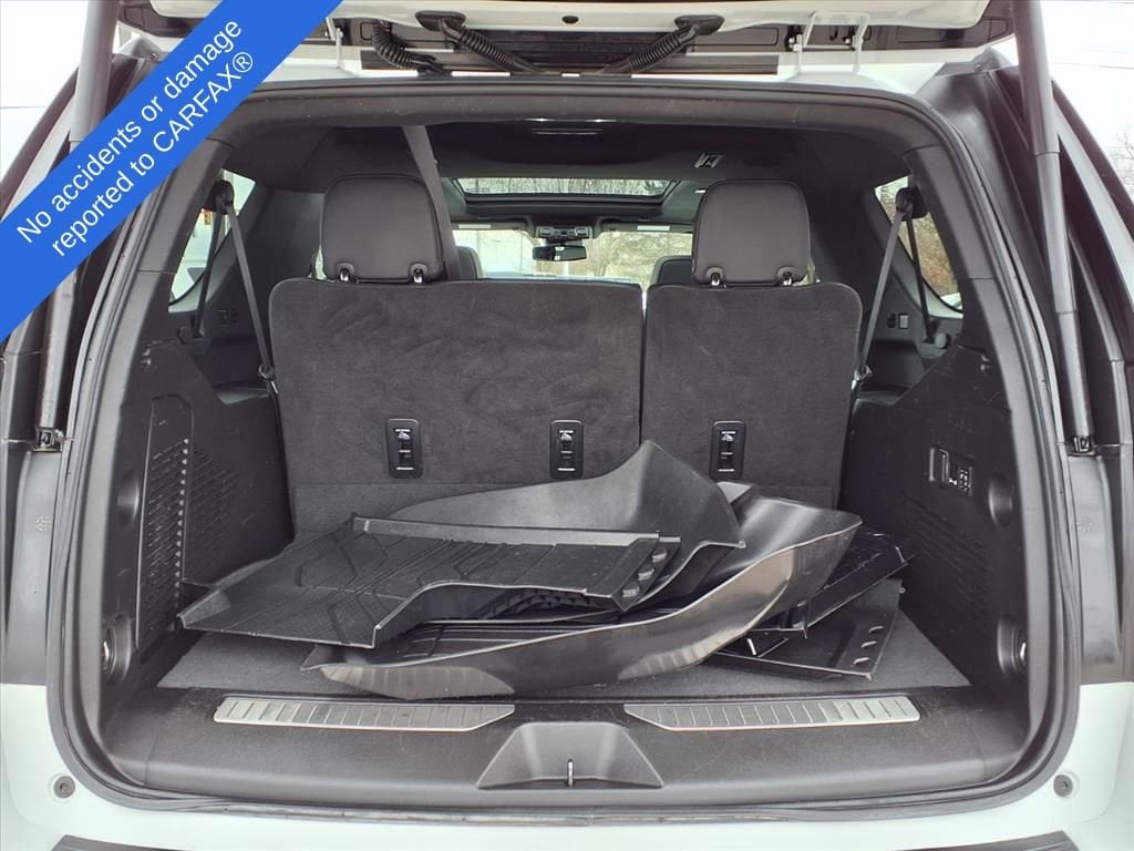 Thumbnail: 2023 Chevrolet Suburban - 11