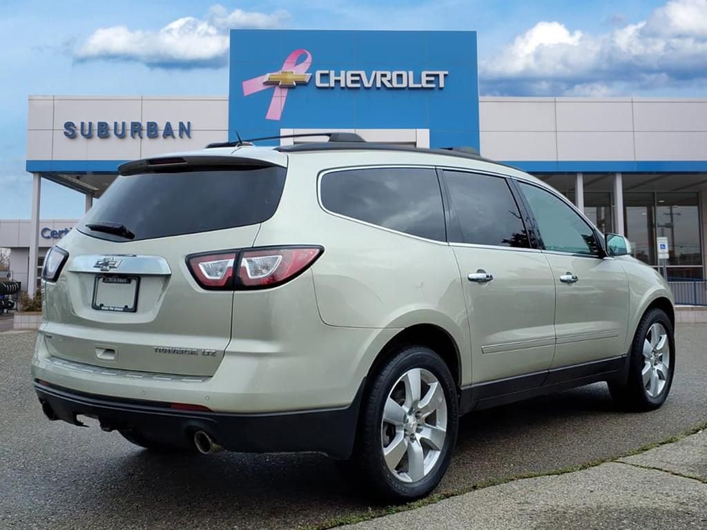 Thumbnail: 2014 Chevrolet Traverse - 4