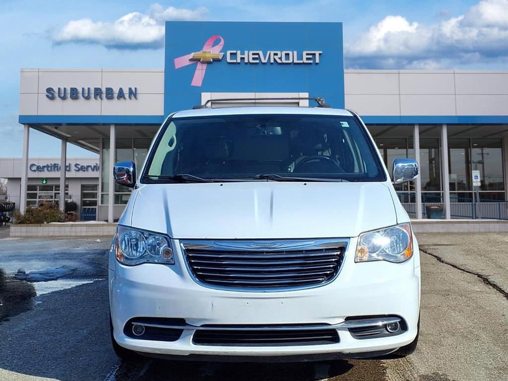Used 2016 Chrysler Town & Country Touring-L Anniversary Edition Van LWB Passenger Van
