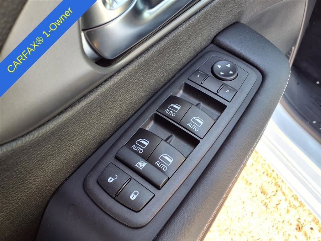 Thumbnail: 2026 Chrysler Pacifica - 15