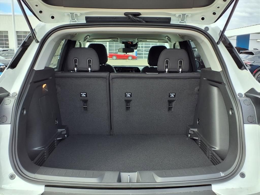 Thumbnail: 2026 Chevrolet TrailBlazer - 8