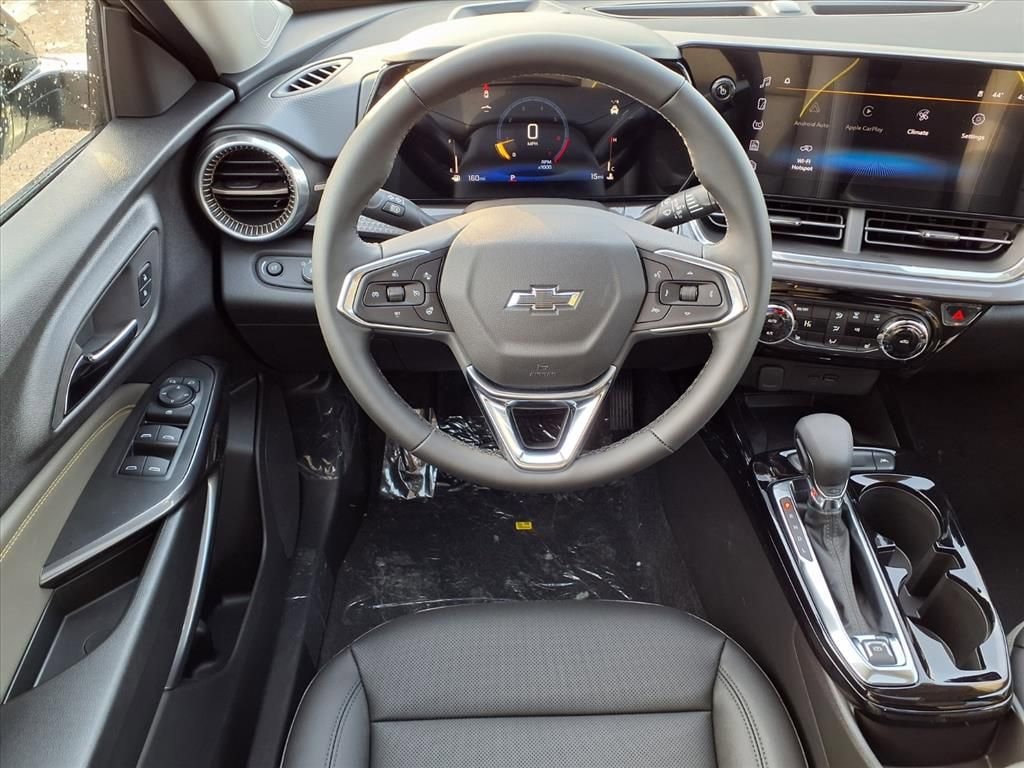 Thumbnail: 2026 Chevrolet Trax - 12