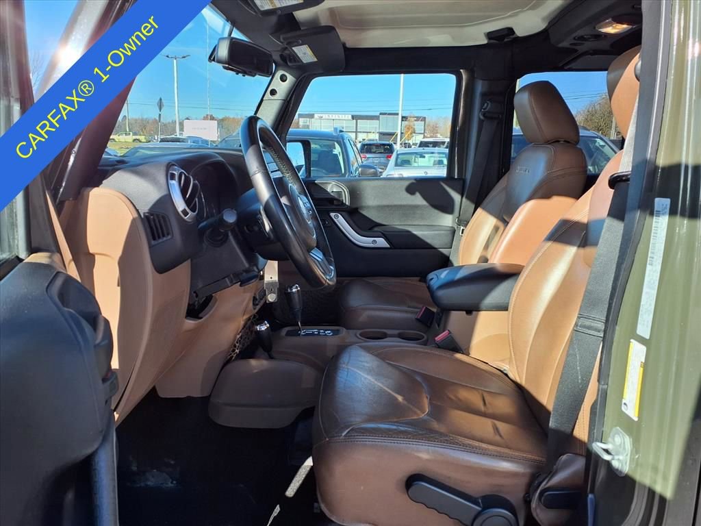 Thumbnail: 2016 Jeep Wrangler - 15