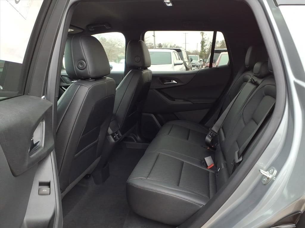 Thumbnail: 2026 Chevrolet Equinox - 9