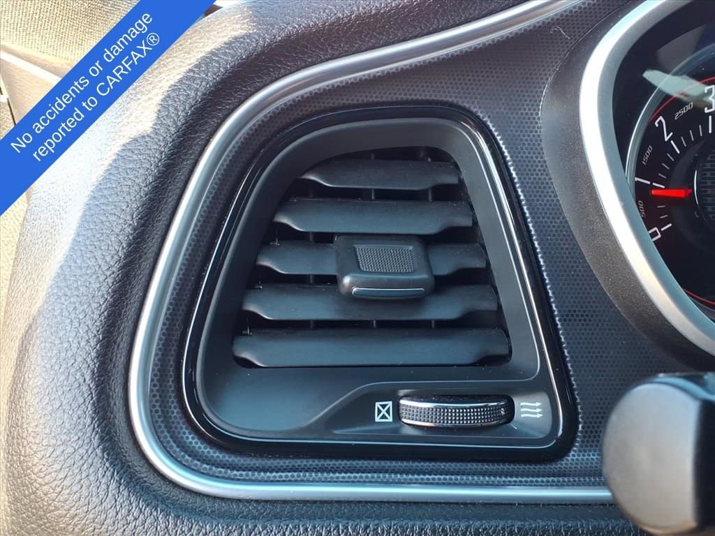 Thumbnail: 2016 Dodge Challenger - 26