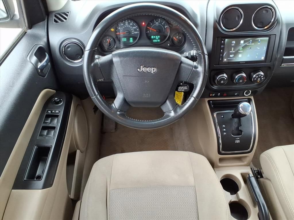 Thumbnail: 2010 Jeep Compass - 14