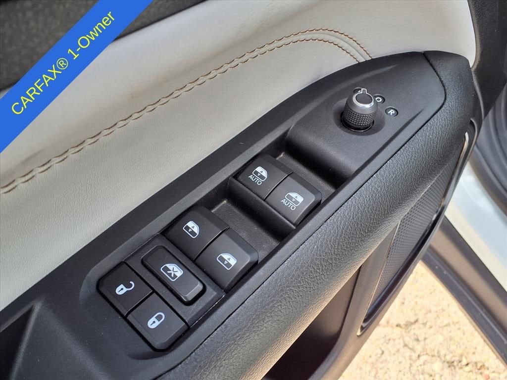 Thumbnail: 2025 Jeep Compass - 17