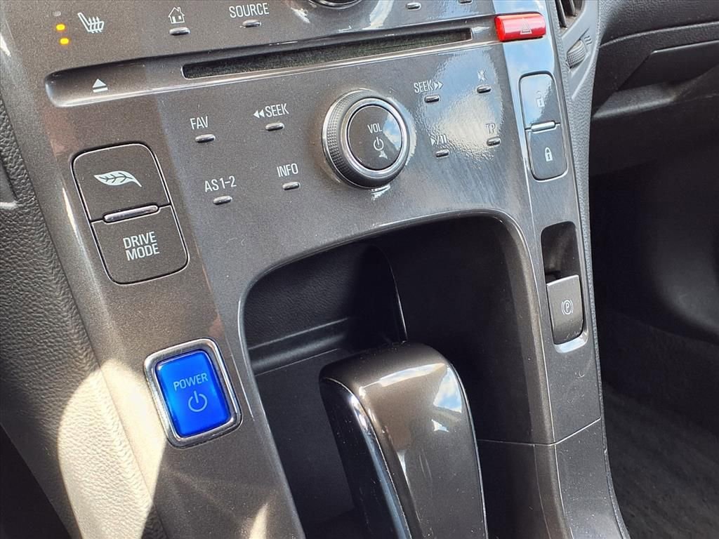 Thumbnail: 2014 Chevrolet Volt - 24