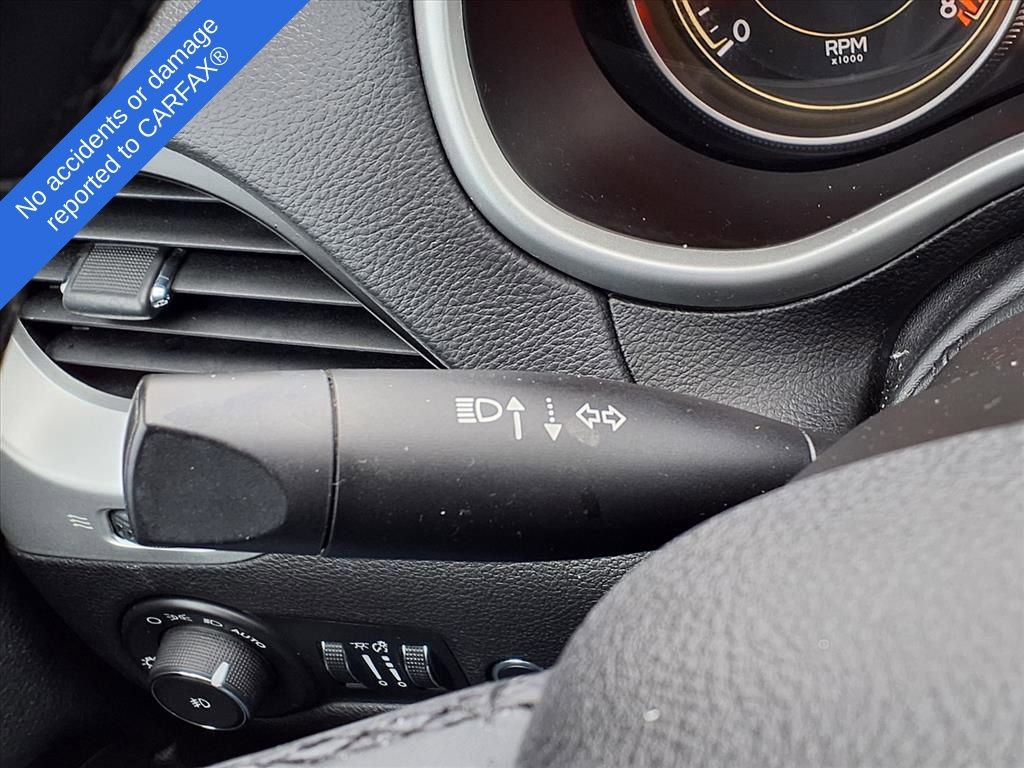 Thumbnail: 2015 Jeep Cherokee - 22