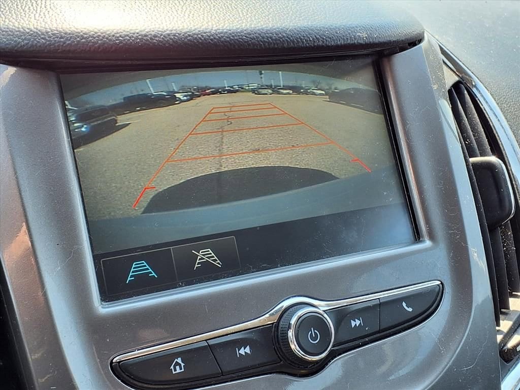 Thumbnail: 2017 Chevrolet Cruze - 21