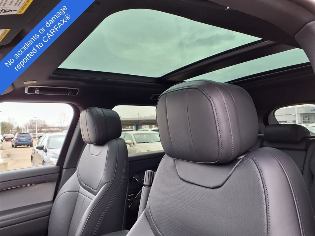 Thumbnail: 2025 Land Rover Range Rover Sport - 19