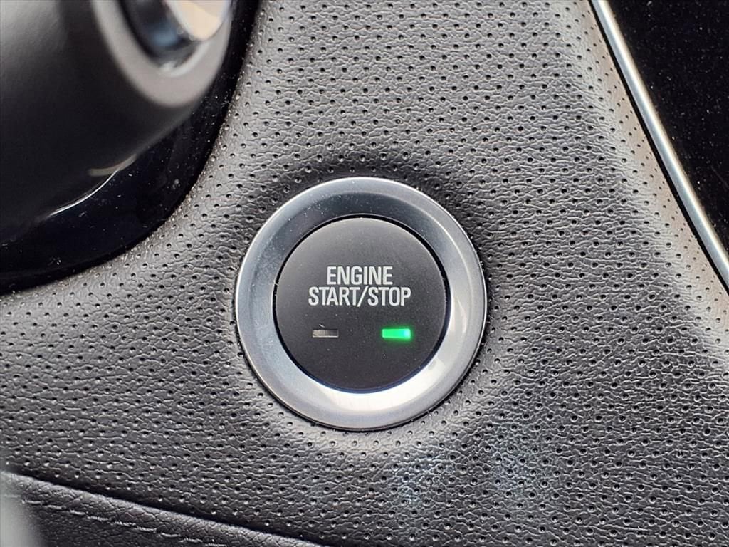 Thumbnail: 2025 Cadillac XT5 - 25