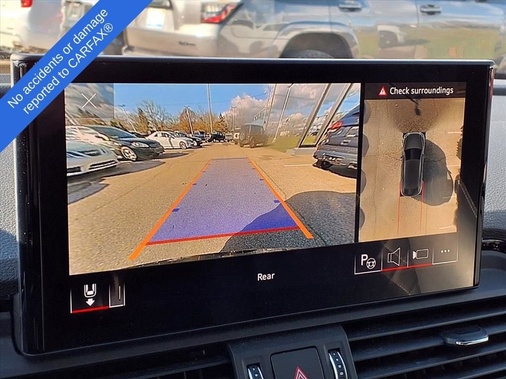 Thumbnail: 2022 Audi SQ5 - 22