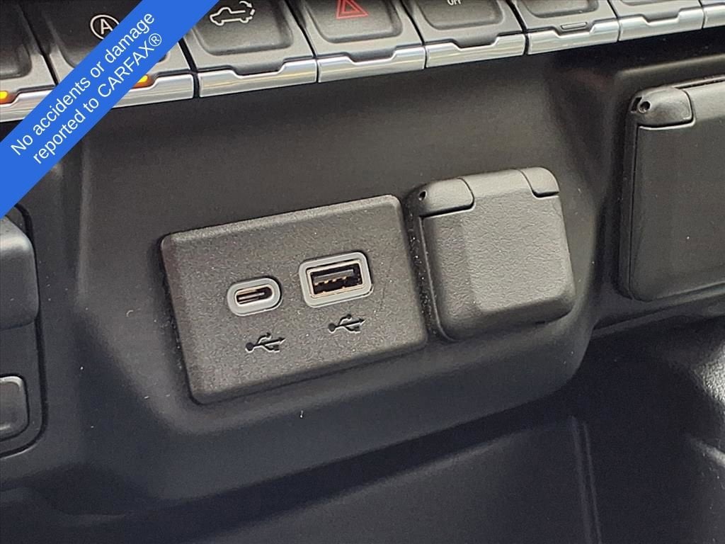 Thumbnail: 2019 Chevrolet Silverado 1500 - 26